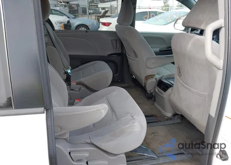 2015 Toyota Sienna Le 8 Passenger from USA, damaged, VIN 5TDKK3DC0FS591137